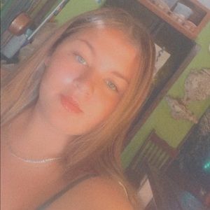 Meet your Posher, Hailey